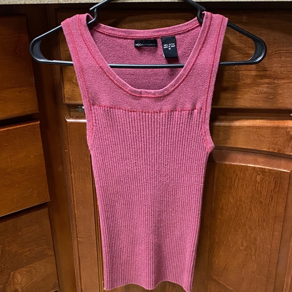 Moda Introduced Rose Colored Ribbed Chunky Sleeveless Knit Top S/M Summer